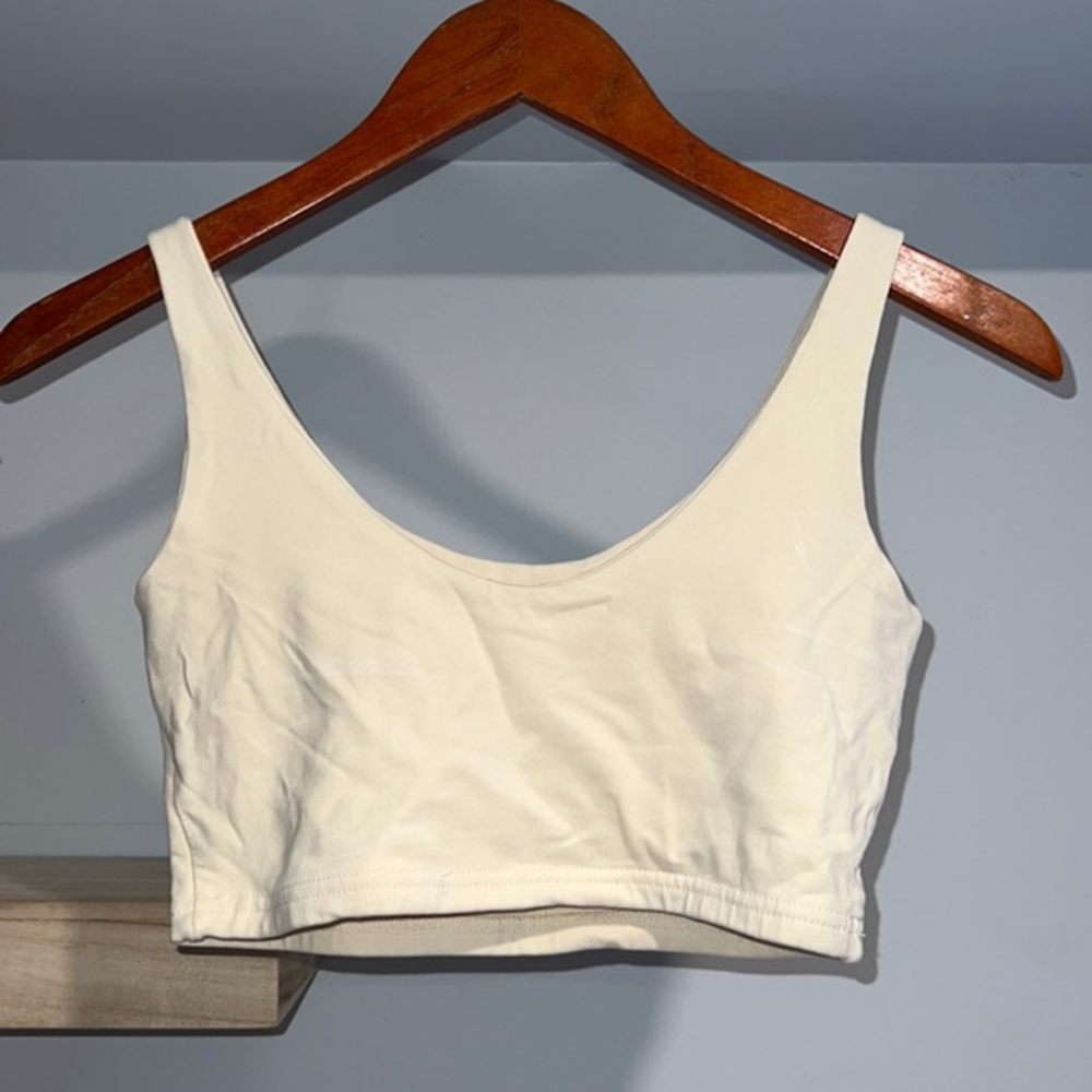 Brandy Melville, Cream crop top